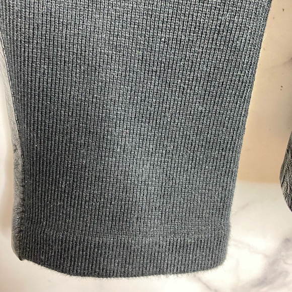 Danier Leather Black Jacket XL Like New - Picture 4 of 10